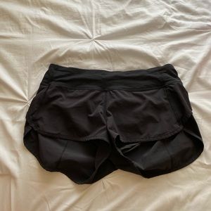 lululemon speed up shorts 2.5”